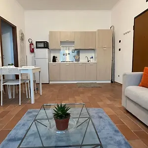 https://gens-julia.it-romehotels.com